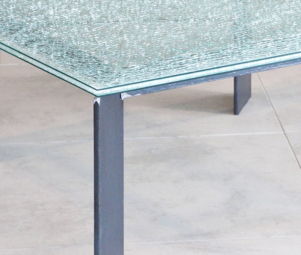 table verre casse